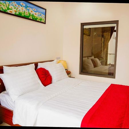 Khach San Trung Hieu Vung Tau Hotel Bagian luar foto
