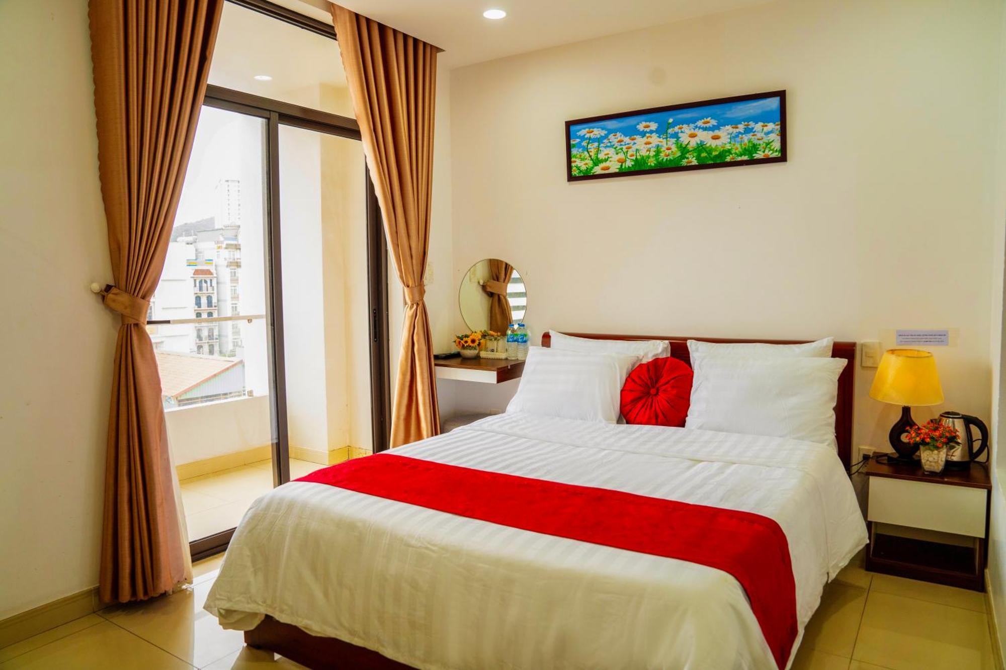 Khach San Trung Hieu Vung Tau Hotel Bagian luar foto